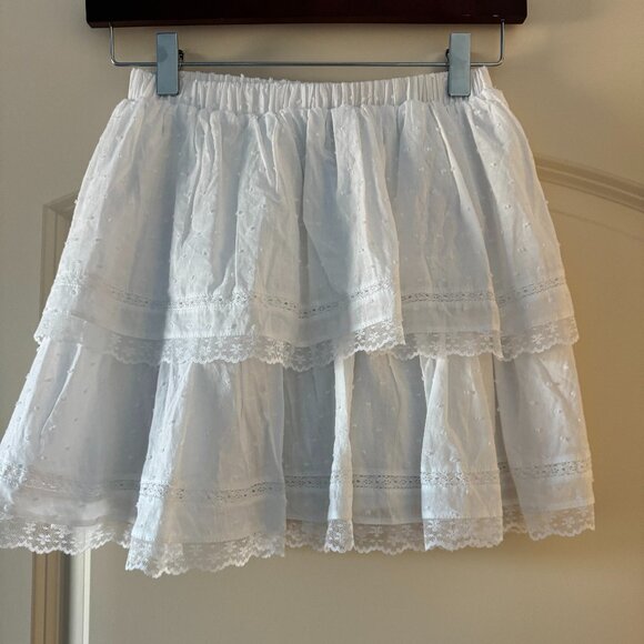 Dresses & Skirts - White ruffle skirt